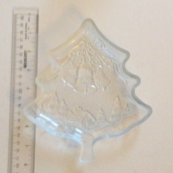 3/$10 | Glass Christmas Tree Serving Dish - Picture 5 of 6